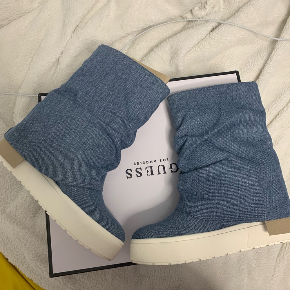 BRAND NEW GUESS blue Jean material boots. size 7 1/2 watch video!
